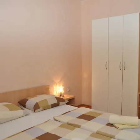 Apartment Ljuba *