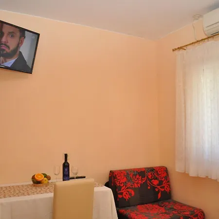 Ljuba Apartment