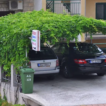 Ljuba Apartment Makarska