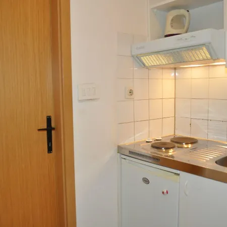 Apartment Ljuba *