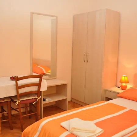 Ljuba Apartment *
