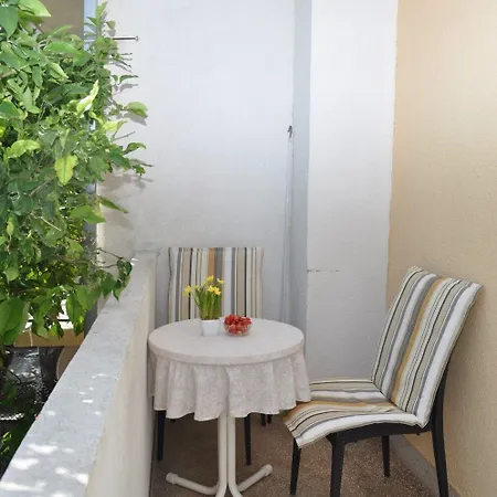 Apartment Ljuba Makarska