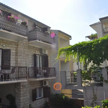 Ljuba Apartment
