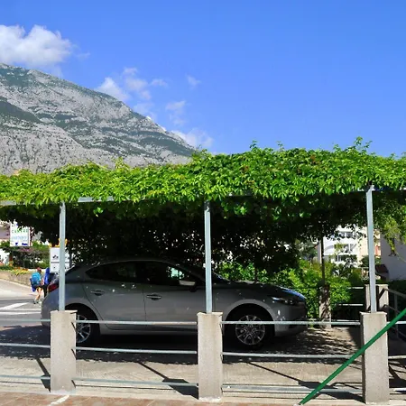 Apartment Ljuba Makarska